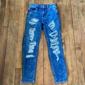 American Eagle Curvy Mom Jeans